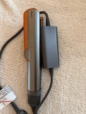 Dyson Airstrait - Dryer and straightener - Like New Barely Used